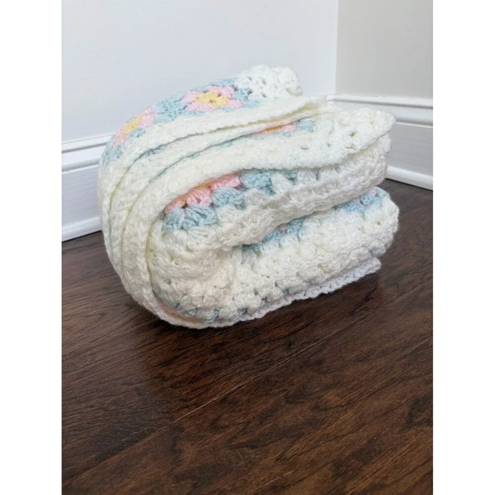 Vintage Crochet Granny Square Blanket Pastel Floral Throw 58x42